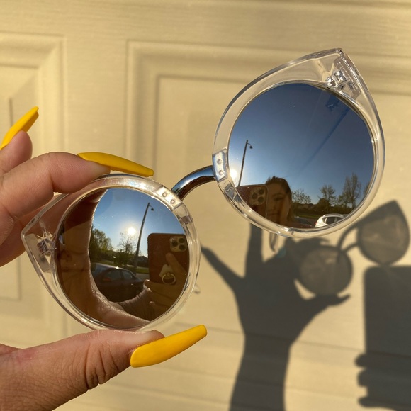 Authentic Quay Australia Cat Eye Sunglasses - Picture 1 of 4